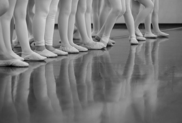 Gibsons Dance Centre ballet studio